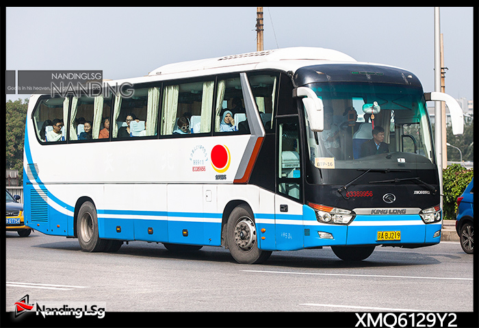 XMQ6129Y2_II.jpg