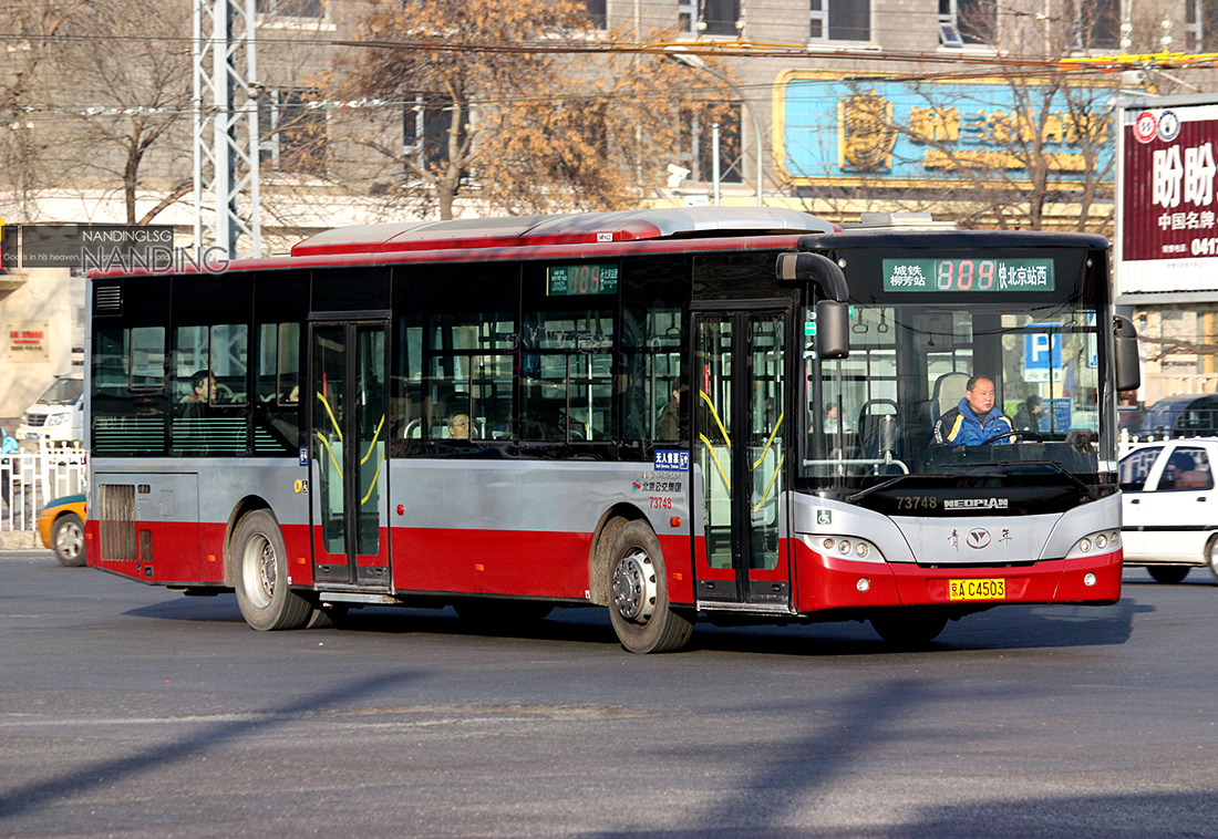 公交104路快车73748.jpg